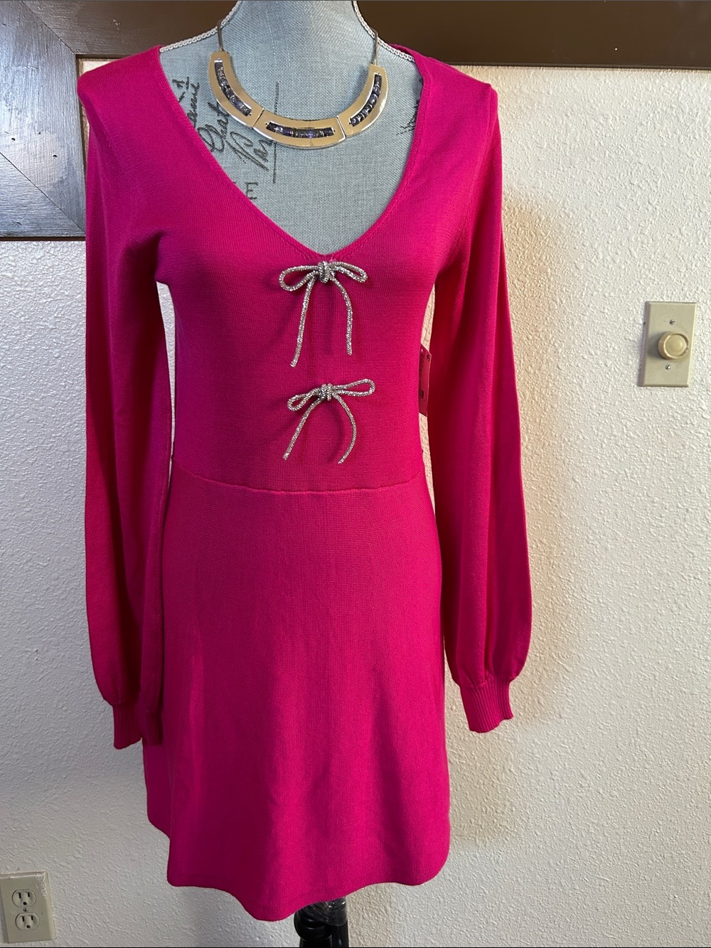 Fuchsia Long-Sleeve V-Neck Dress with Decorative Bows